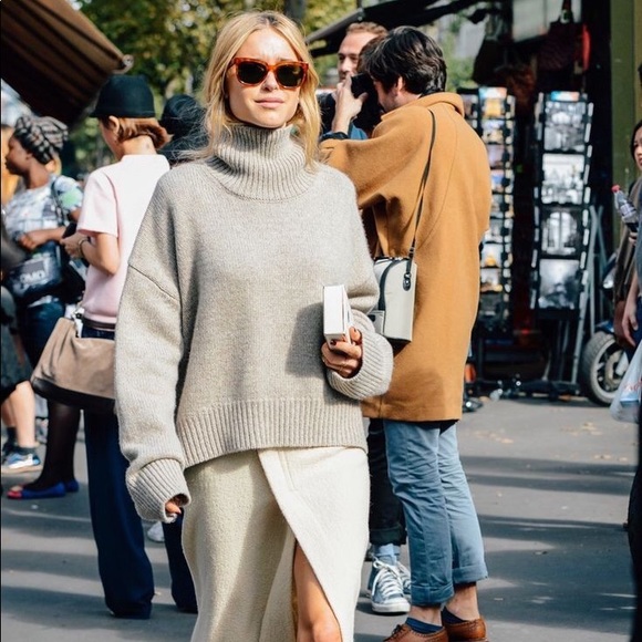 Cline Cashmere Turtleneck Sweater 